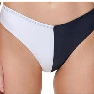 Tommy Hilfiger size M swim bottoms